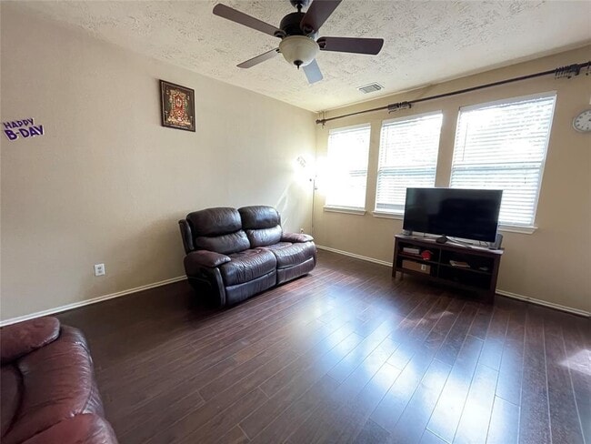 Building Photo - 5626 Claybeck Ln
