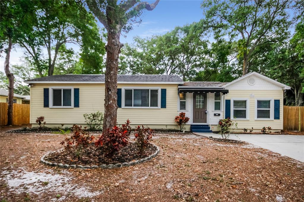 Foto principal - 7312 6th Ave N
