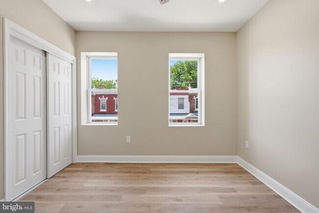Foto del edificio - 865 N 47th St