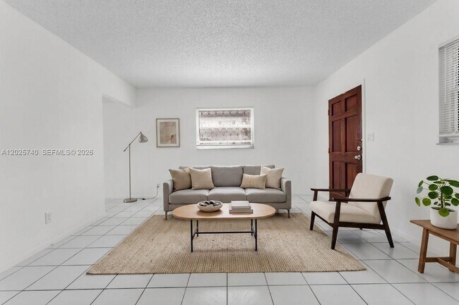 Foto del edificio - 321 SW 1st Ct