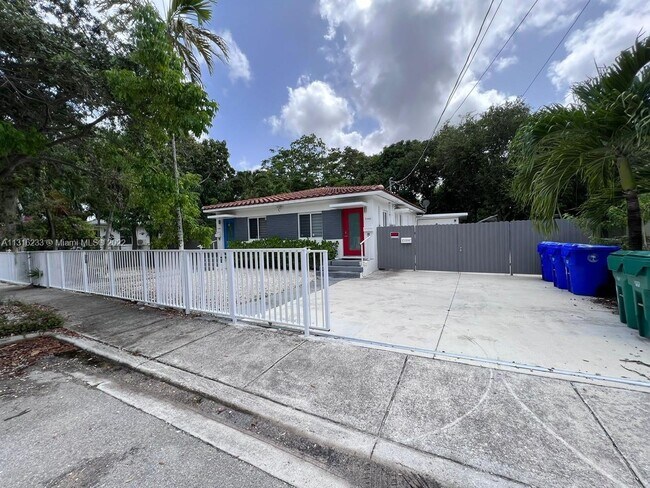 Building Photo - 5478 NW 1st Ave
