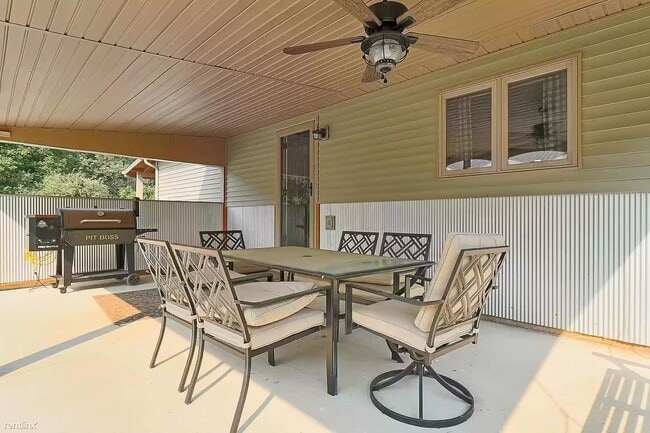 Building Photo - 2 br, 2 bath House - 10775 Oak Grove Rd