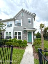 Building Photo - 11103 Diffusion Ct