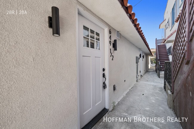 Building Photo - 649 N Spaulding Ave