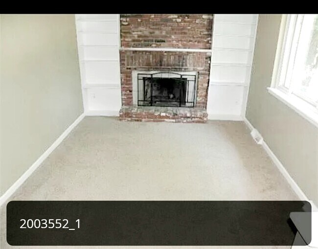 800 NE 112th Ter, Kansas City, MO 64155 House for Rent in Kansas City