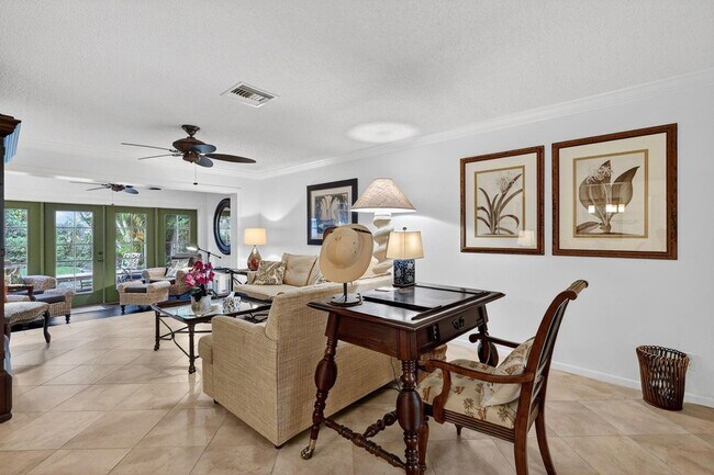 Foto del edificio - 318 SE 7th Ave