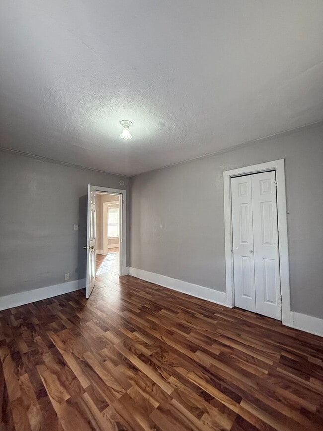 Building Photo - 1911 Park Ave