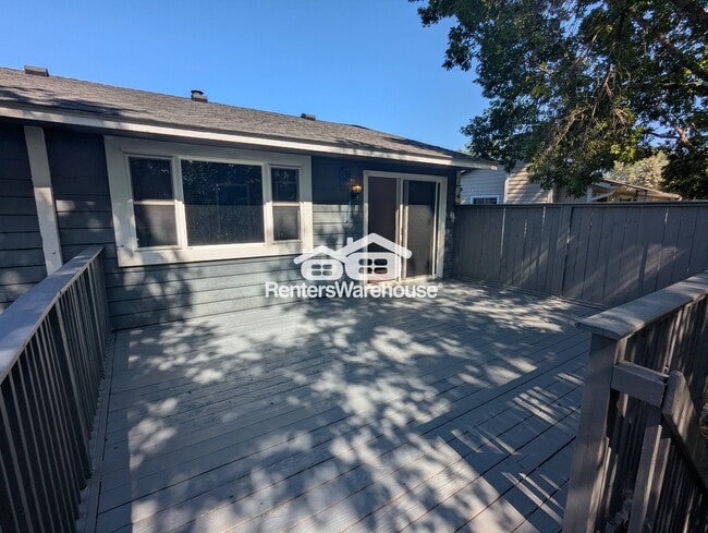 Building Photo - 1120 Westbury Cir