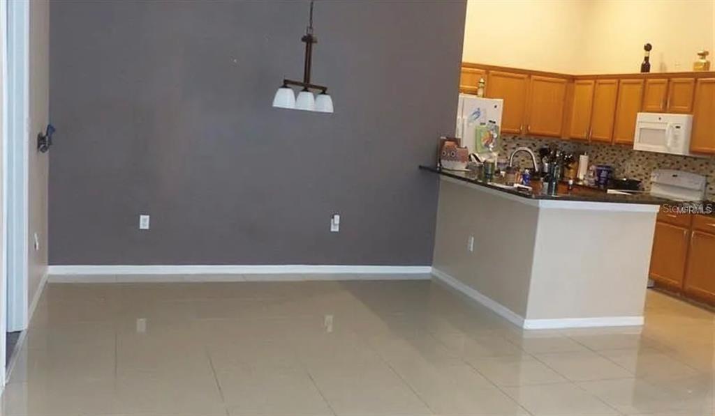 Building Photo - 1941 Island Walk Dr