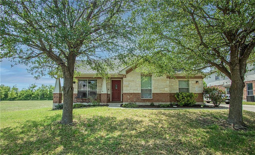 Foto principal - 18720 Candace Loop