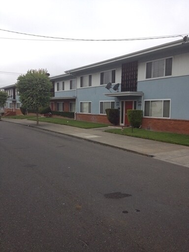 Building Photo - 311 Carlston St