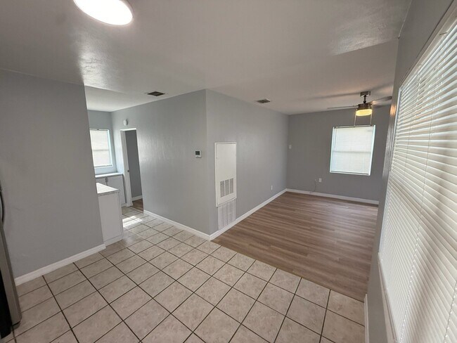 Foto del edificio - 3008 E Jefferson St