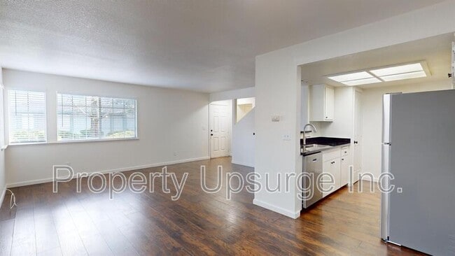 Building Photo - 1487 Bradford Way
