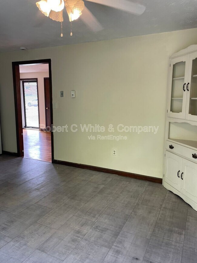 Foto del edificio - 25 Regency Ct