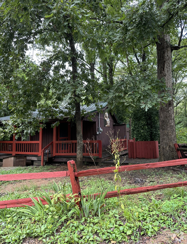 Building Photo - 456 Pentecostal Campground Rd