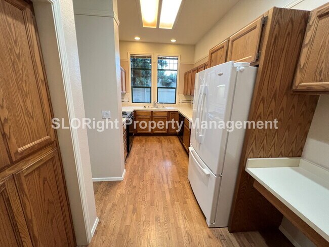 Building Photo - AVAILABLE JUNE- Condo Near Downtown SLO - 2 Bed / 2.5 Bath