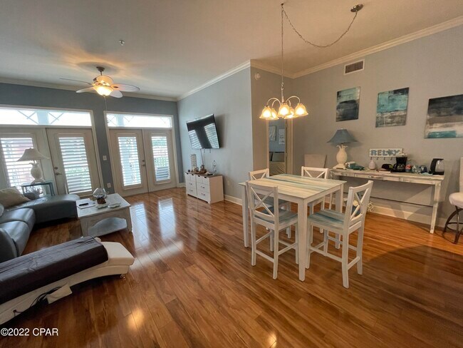 Foto del edificio - 8700 Front Beach Rd