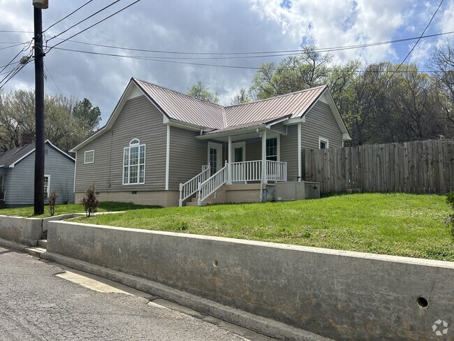 Building Photo - 126 Brookside Dr