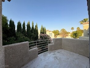 Building Photo - 9204 Vosburgh Dr