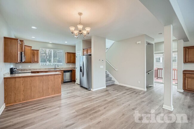 Foto del edificio - 2514 Chateau Dr