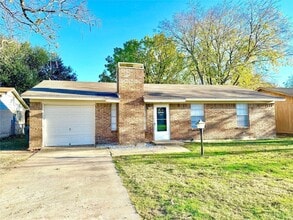 Building Photo - 504 Campbell Ln