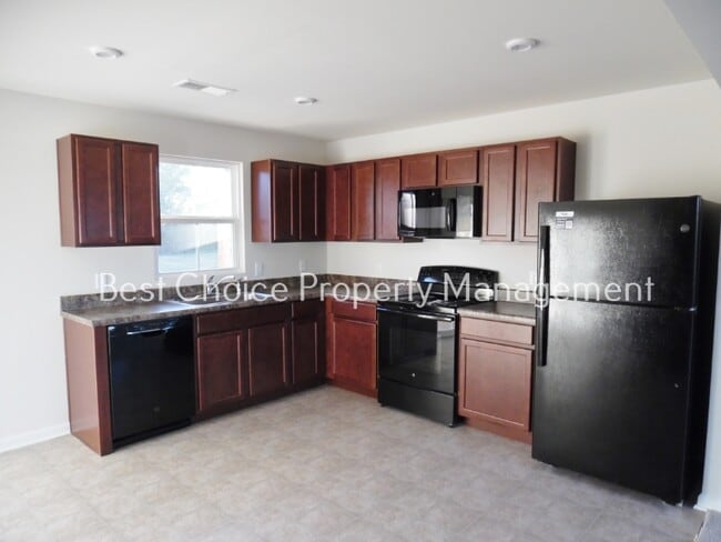 Building Photo - 404 Brookshade Way
