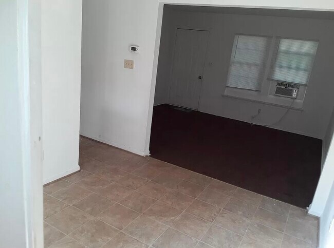 Foto del edificio - 496 Lancaster Creek Rd