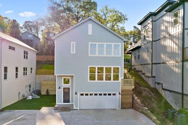 Photo - 638 Ladd Ave House