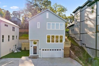 Building Photo - 638 Ladd Ave