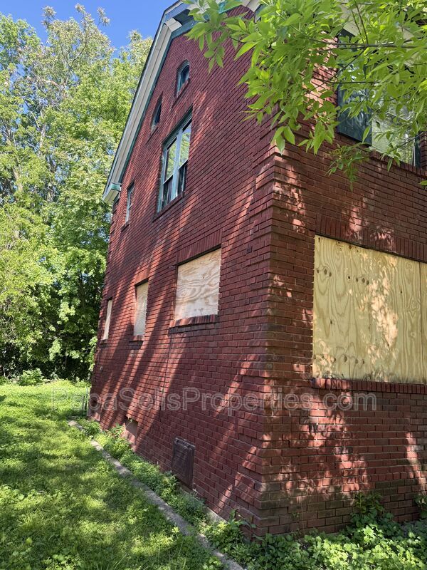 Foto del edificio - 1665 N Union St