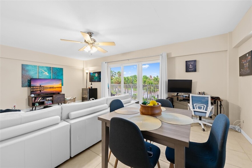 Photo - 95 N Birch Road Unit 304