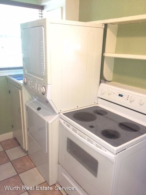 Building Photo - 3 br, 1.5 bath House - 618 S. Acadian