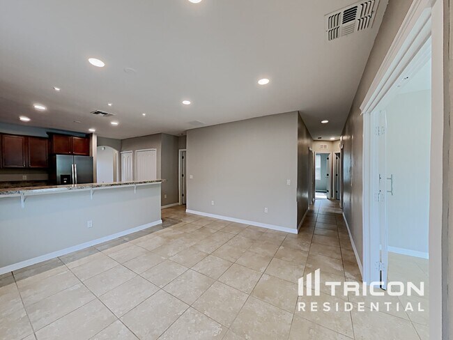 Foto del edificio - 113 Prairie Falcon Dr