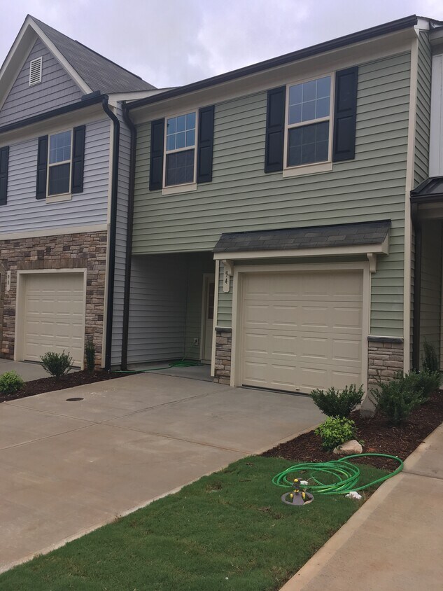 94 E Grove Point Dr, Clayton, NC 27527 Townhome Rentals in Clayton NC