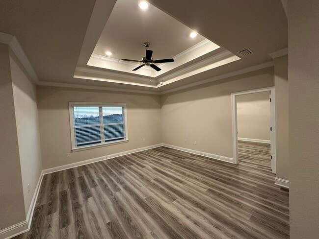 Building Photo - 146 Millet Ave