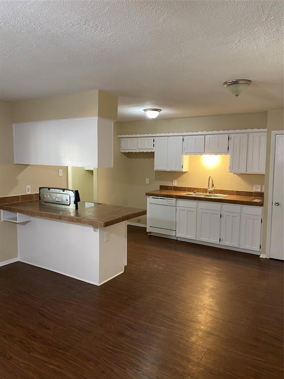 Building Photo - 105 Cimarron Ln