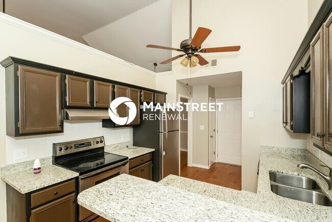 Foto del edificio - 3 Bedroom Pet-Friendly Home in Helena, AL with Main Street Renewal