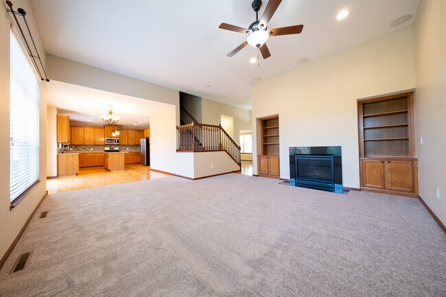 Foto del edificio - 16549 Dodd Ln