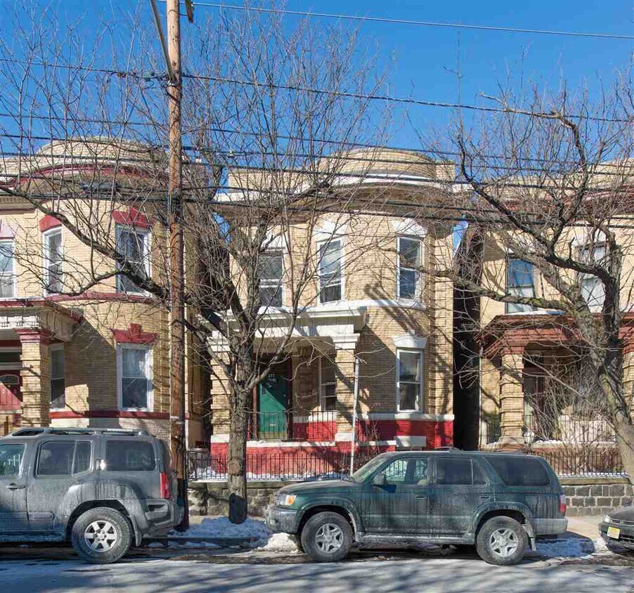 277 Palisade Ave Unit 2, Jersey City, NJ 07307 Condo for Rent in