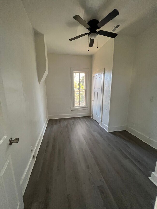 Foto del edificio - Recently remodeled 3 bedroom 1 bathroom home!
