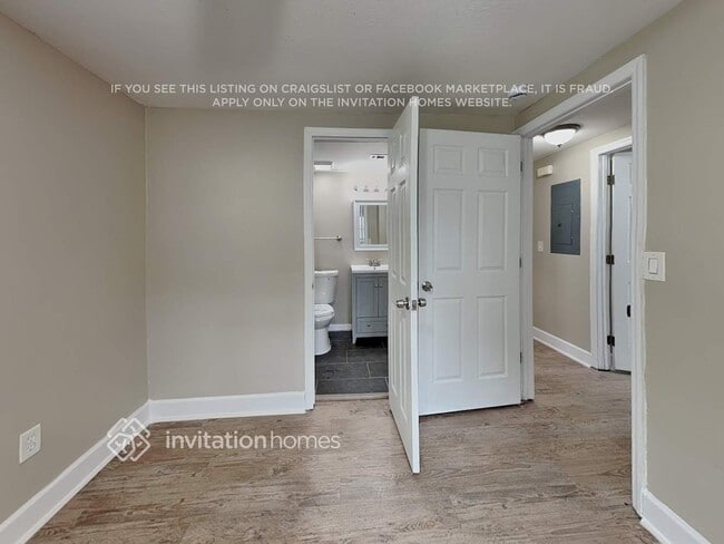 Building Photo - 201 Spring Lake Cir