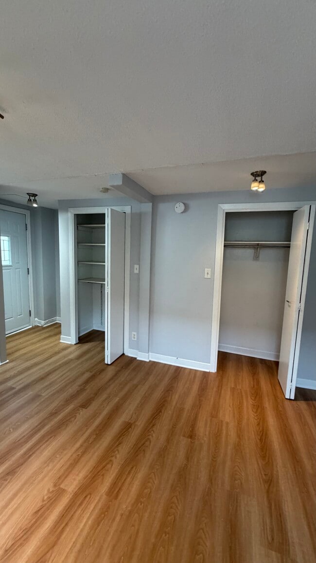 Building Photo - Au cœur de Hull - 1 chambre avec stationnement GRATUIT - 1,400 $ !