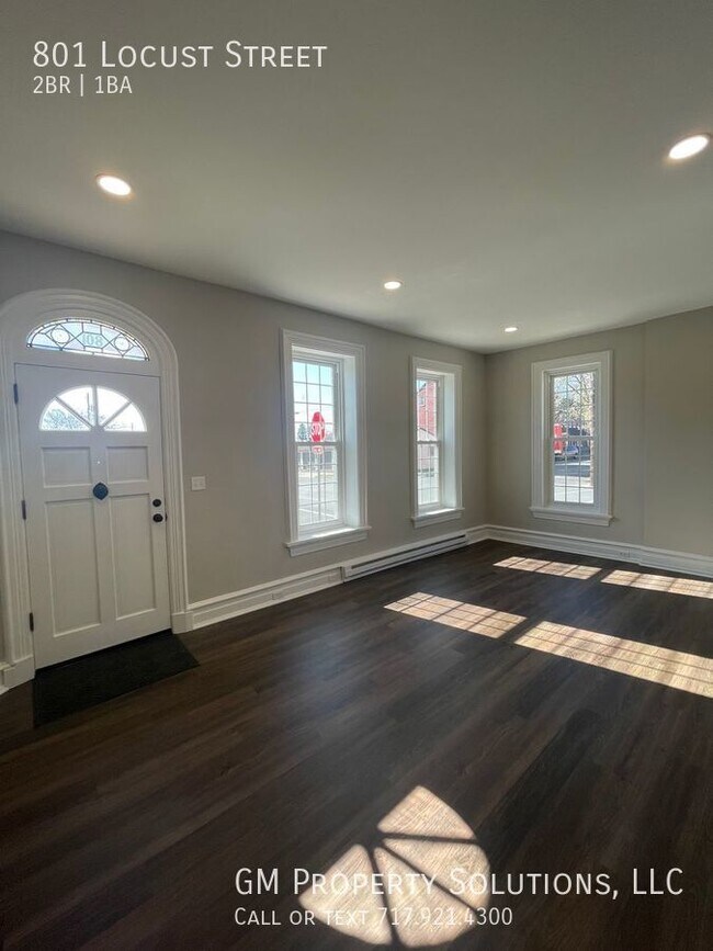 Building Photo - Stunning Newly Renovated Townhome in Colum...
