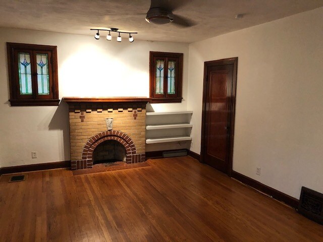 Building Photo - 4012 Fairview Ave