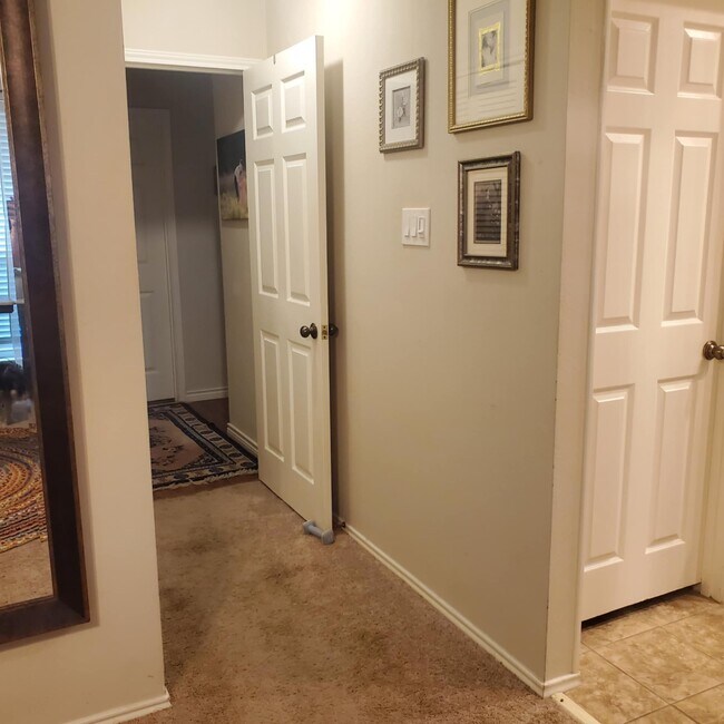 Entry from bedroom - 12114 Lemon Blossom