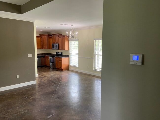 Building Photo - 40306 Skylar Ln