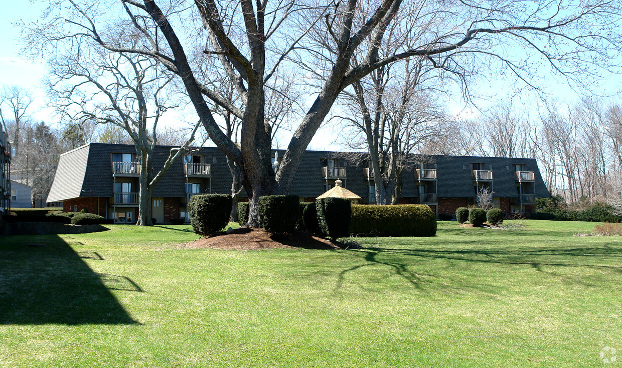 Building Photo - Masthead Apartments