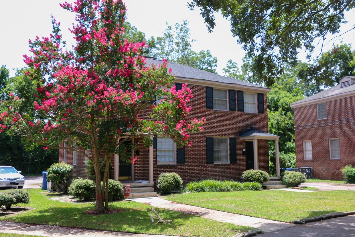 Primary Photo - The Yards Townhomes