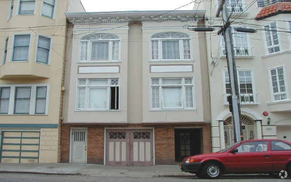 Building Photo - 479 7th Ave