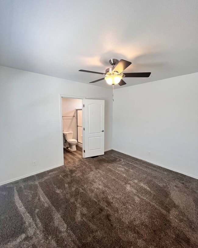 Building Photo - 4100 N Romero Rd